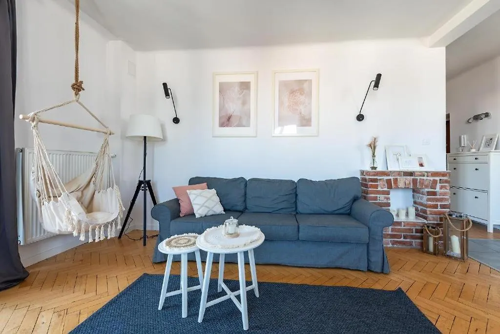 Wilcza 55: Central Private Apartment with Separate Bedroom Warsaw 0*,  Poland