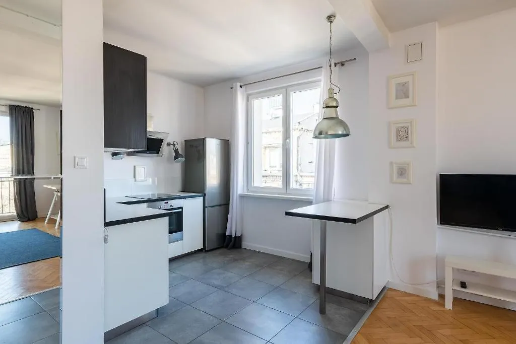 Wilcza 55: Central Private Apartment with Separate Bedroom Warsaw Poland